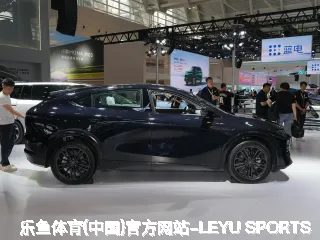 康杰秀